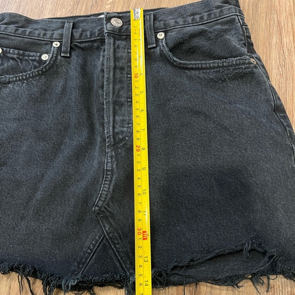 AGOLDE Quinn High Rise Black Mini Skirt - Picture 4 of 9